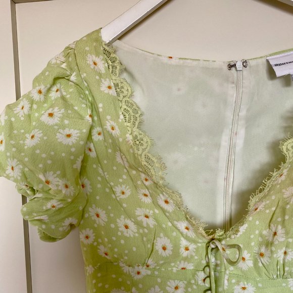 Floral Mini Dress Size Small - Picture 3 of 6